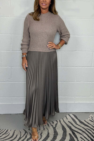 Cathy | Long-Sleeve Dress with Pleated Skirt